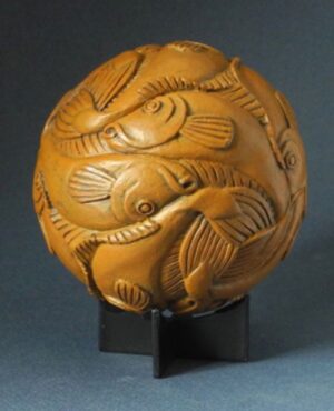 Sphere with fish